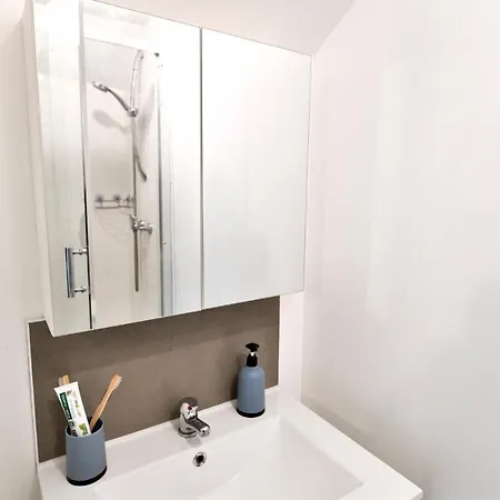 Lenvol Sehloue Apartment